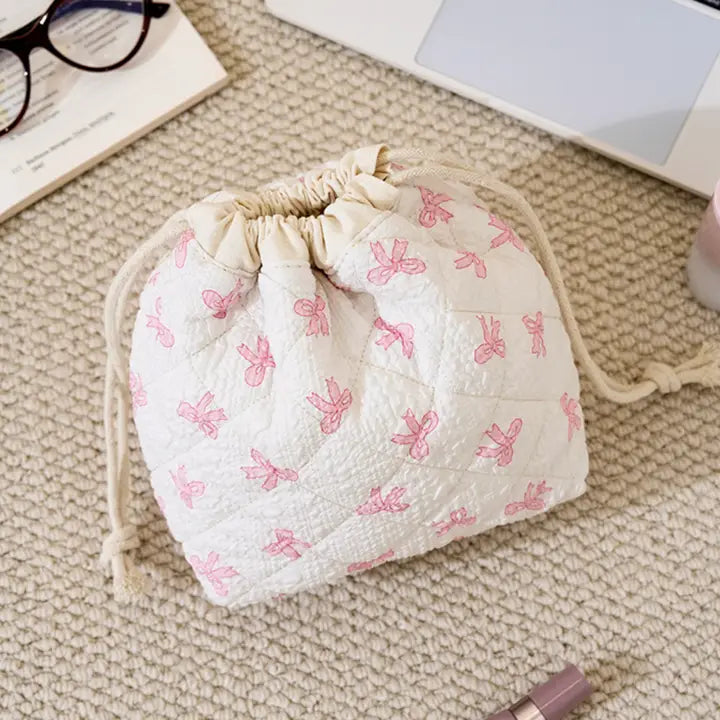 Bow Patterned Quilted Drawstring Cosmetic Bag